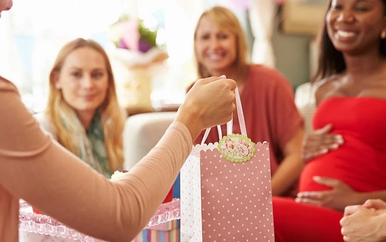 baby shower gift for mom