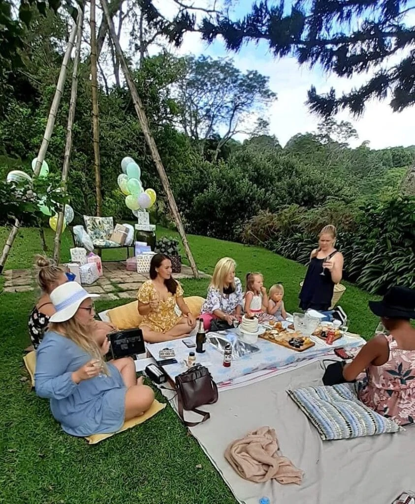 outdoor baby shower picnic