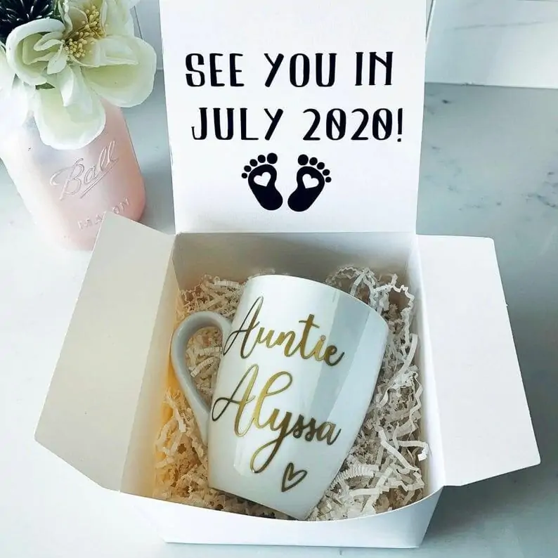 Long distance pregnancy announcement