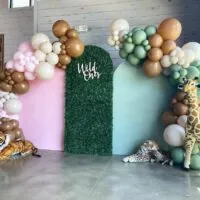 a picture of a jungle baby shower organized by Bomb Balloons in San Antonio