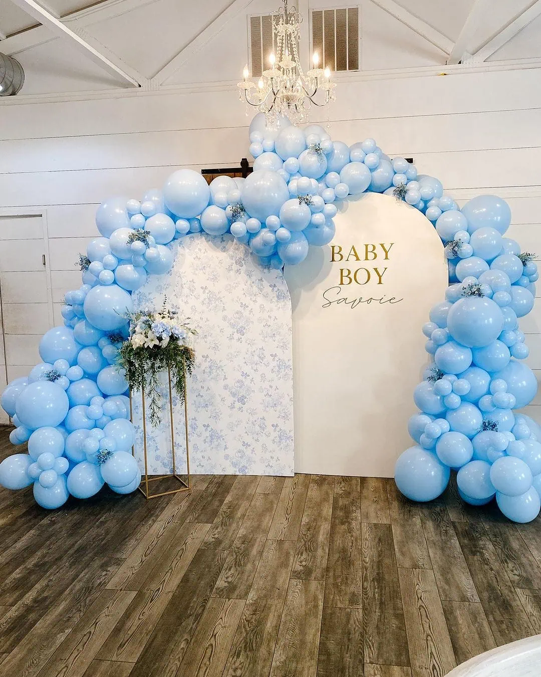 a picture of a tea party baby shower organized by Pop, Drop & Party Balloons in Illinois