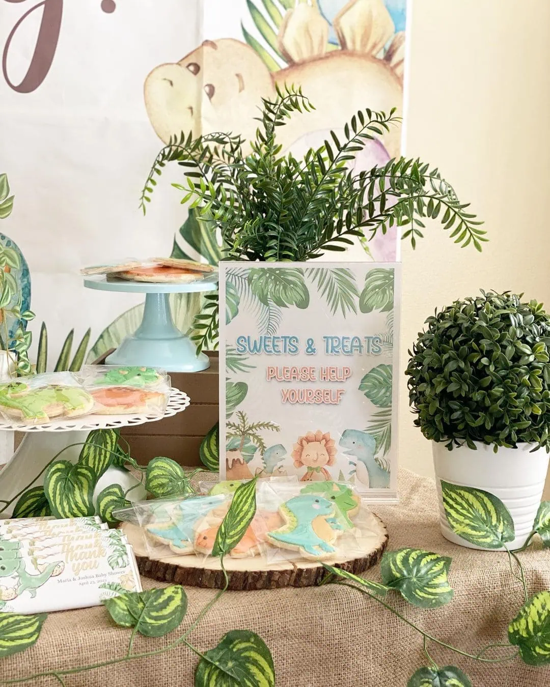 Dinasour baby shower theme 18 | WebBabyShower